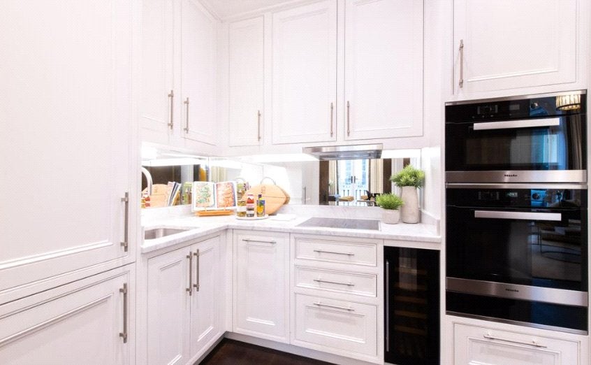 Flat Prince of Wales Terrace in Greater London