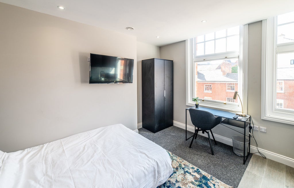 Room Derby Road in Nottingham