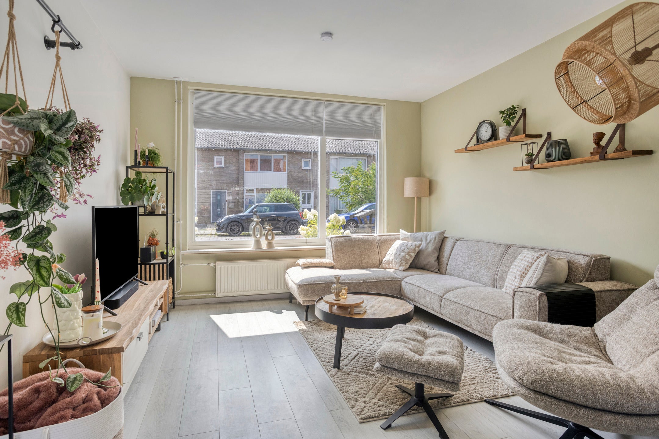 Tussenwoning te koop: De Kist 66, Elst