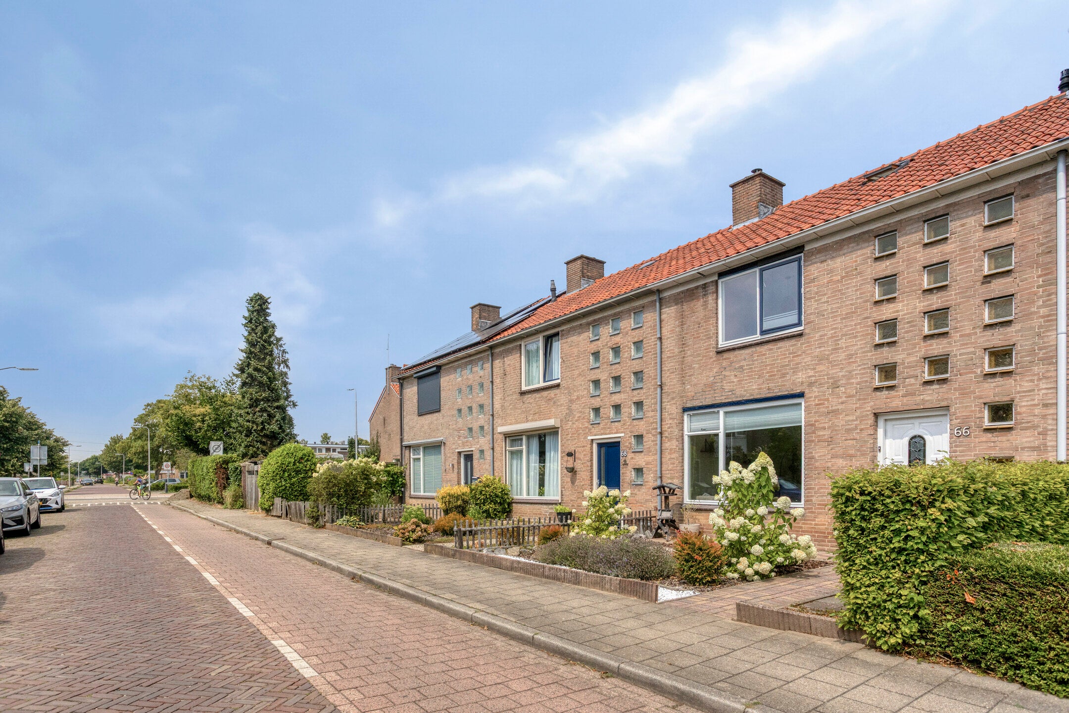 Tussenwoning te koop: De Kist 66, Elst