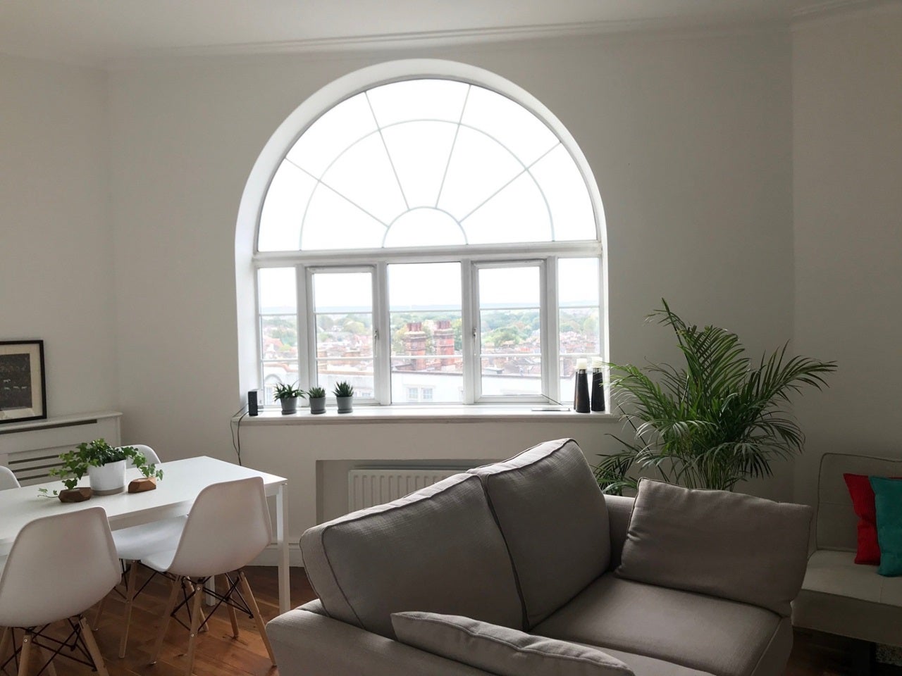 Flat Streatham High Road in Greater London