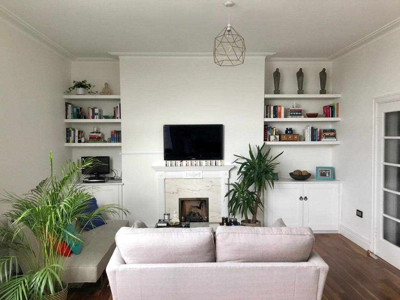 Flat Streatham High Road in Greater London