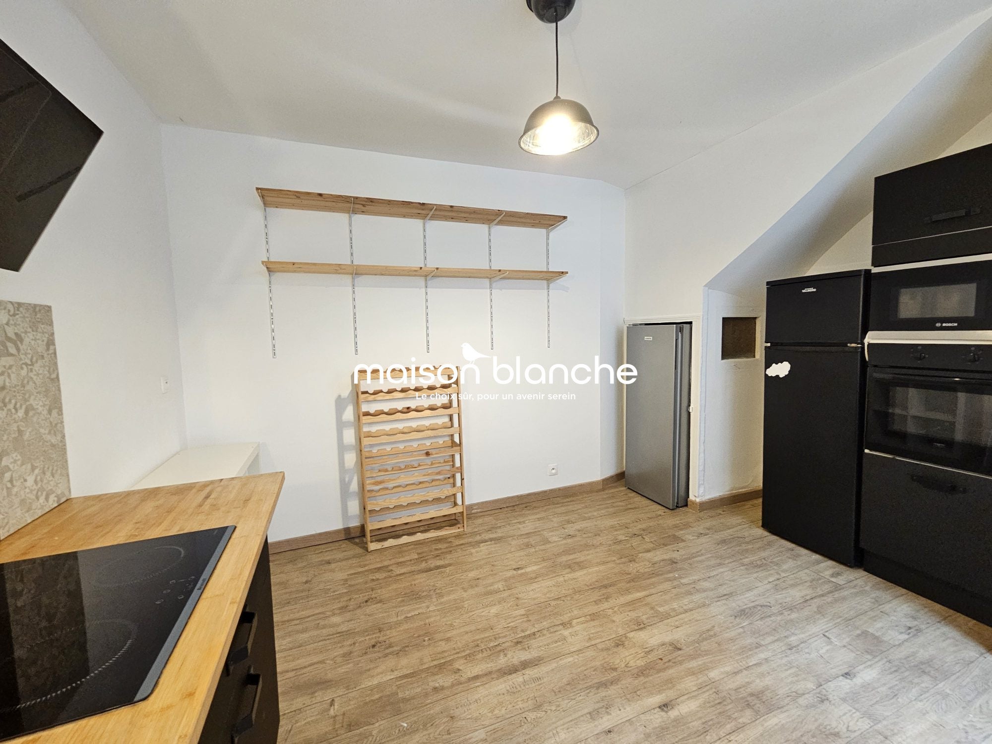 House Rue de la Grand Cour in Rochefort-sur-Loire