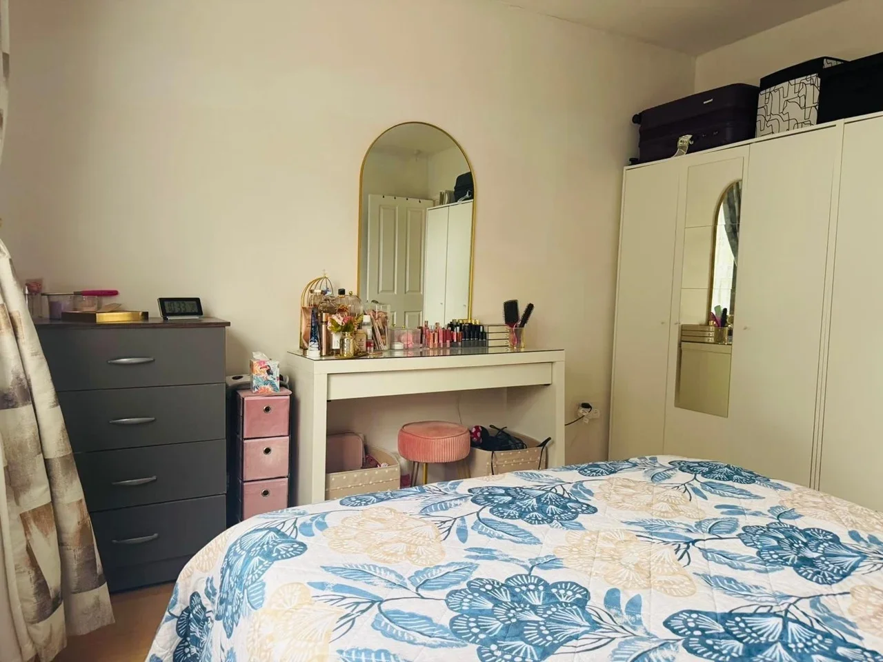 Flat John Burns Drive in Greater London