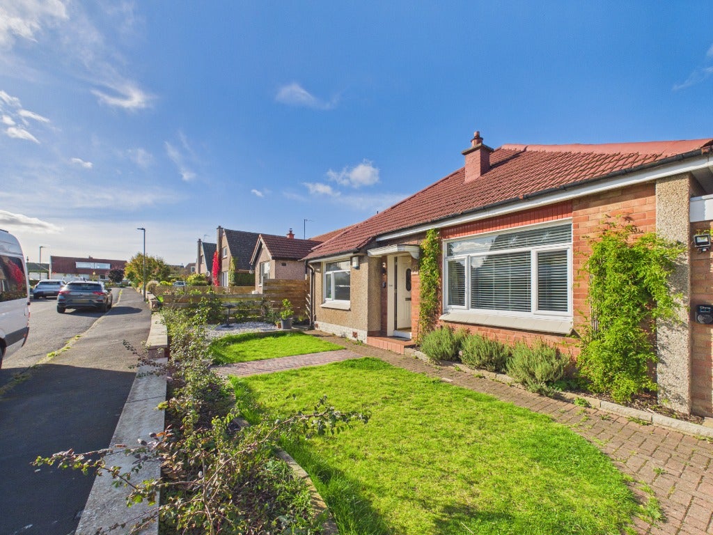 House Leadervale Road in City of Edinburgh