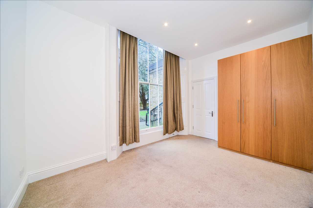 Flat Montpelier Row in Greater London