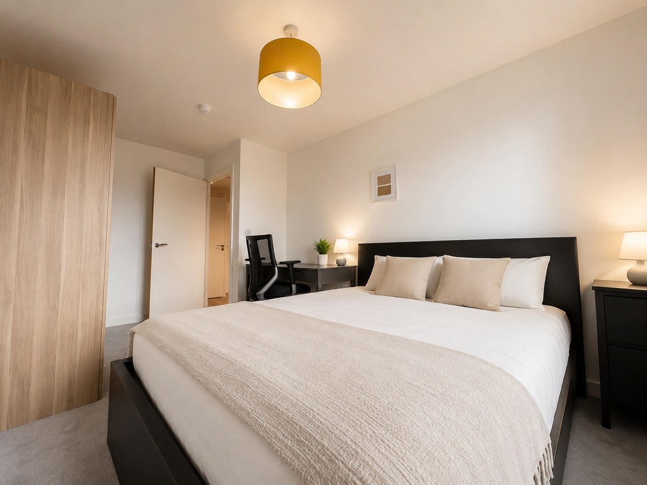 Flat Booth Road in Greater London