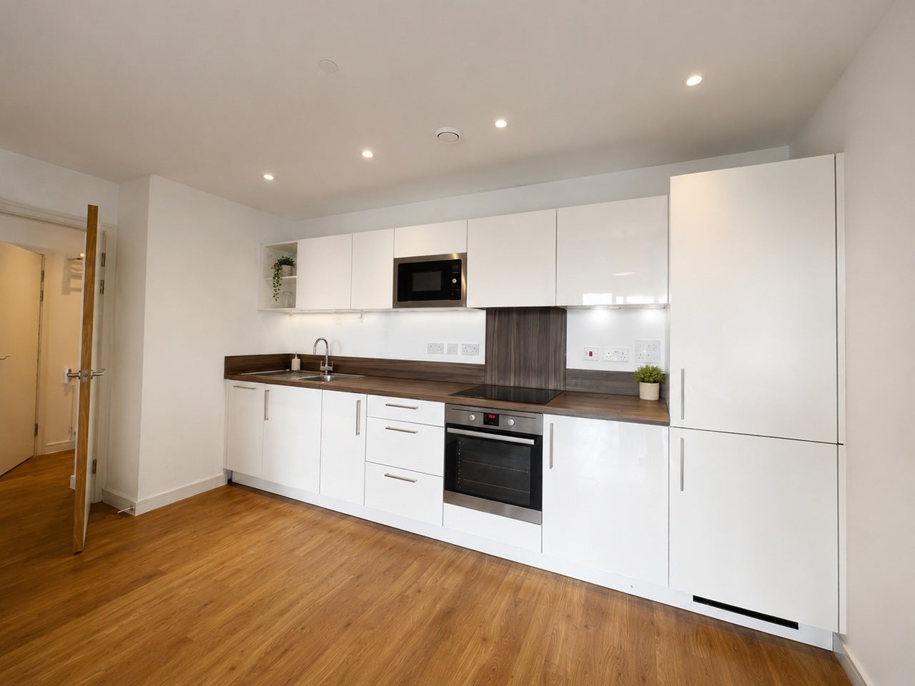 Flat Booth Road in Greater London