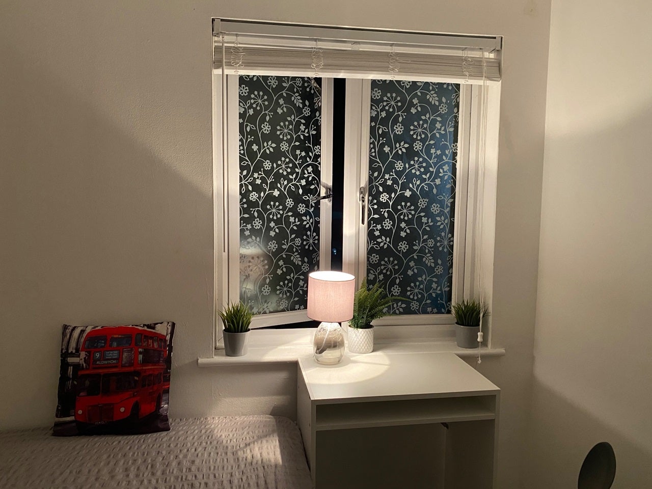 Room Ladywell Road in Greater London