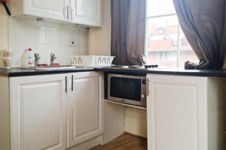 Flat Caledonian Road in Greater London