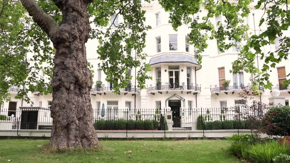 Flat Cromwell Road in Greater London