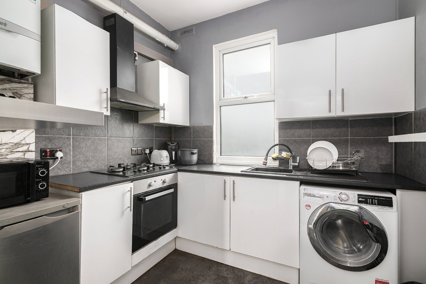 Room Montague Road in Greater London