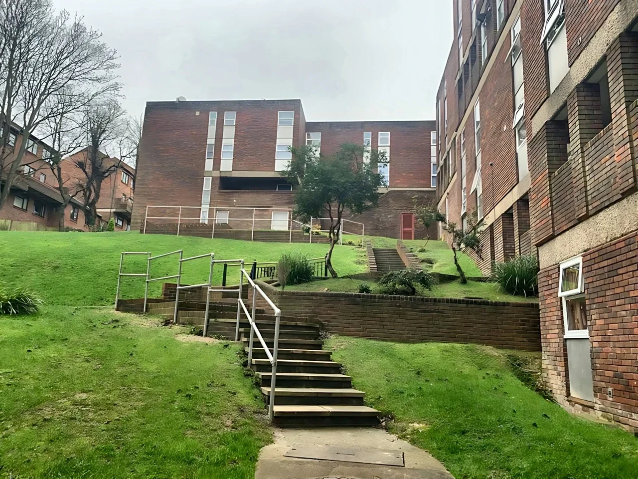 Flat Ashburnham Road in Luton