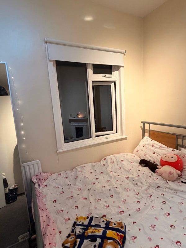 Room Brenda Road in Greater London