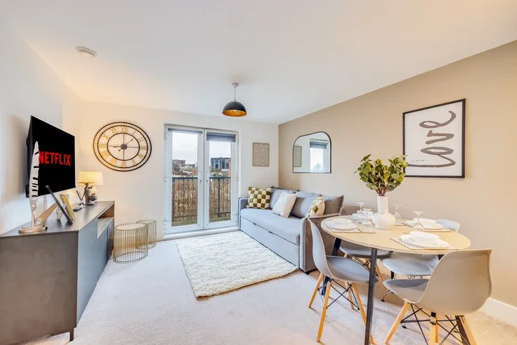 Flat Princes Way in Milton Keynes