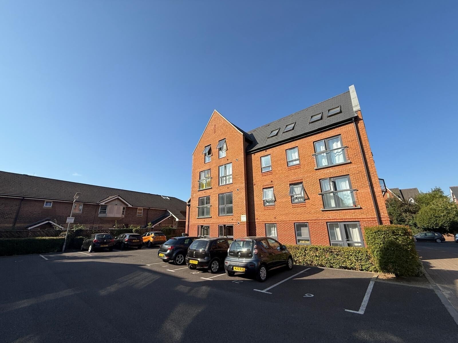 Flat Hulse Road in Southampton