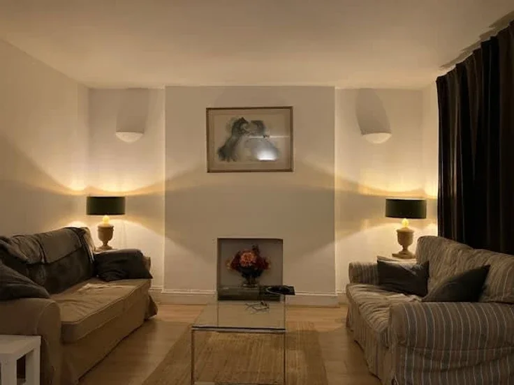 Flat Hatherley Grove in City of Westminster