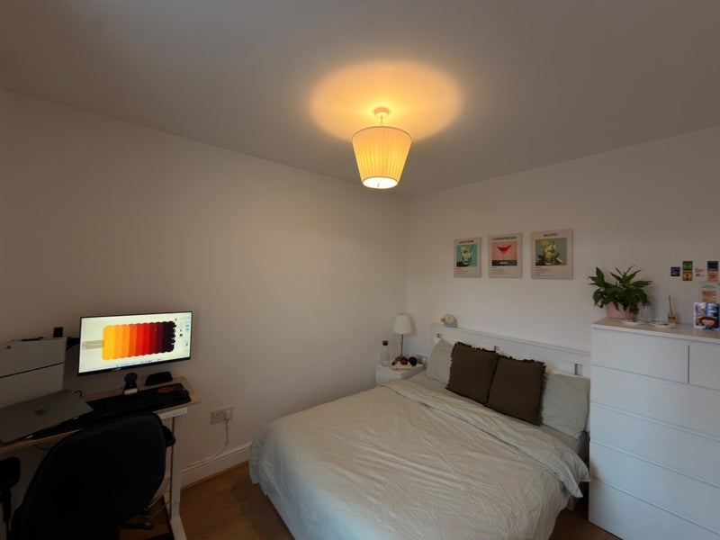 Room Vanbrugh Hill in Greater London
