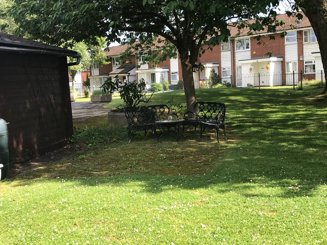 Flat Coniston Walk in Trafford