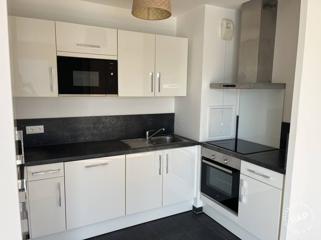 Flat Rond-Point du Centre-Essonne in Brétigny-sur-Orge