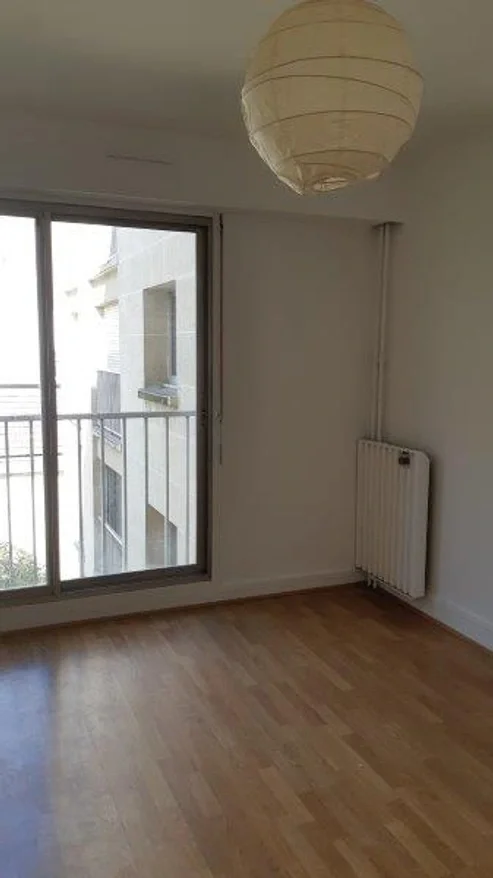 Appartement Rue du Mont Cenis à Paris