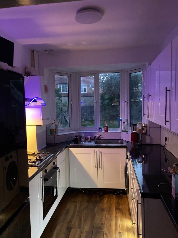 House Lampton Avenue in Greater London