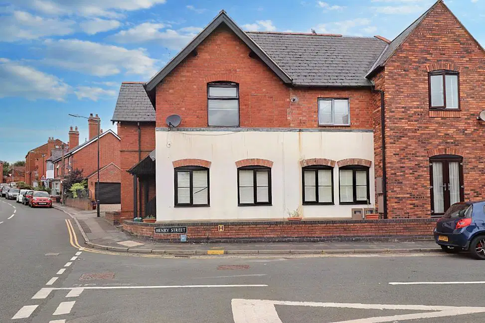 Flat Spring Lane in Kenilworth