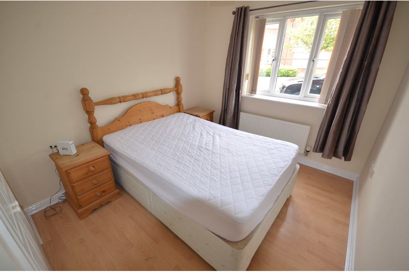 Flat Hopton Grove in Milton Keynes