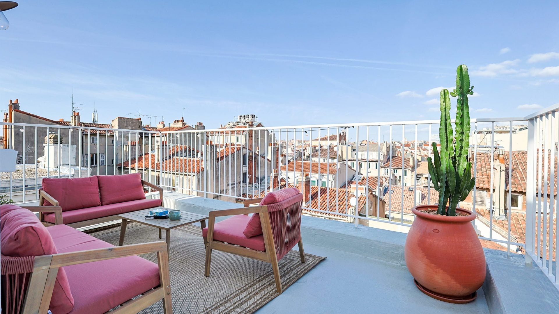 Room Rue Grignan in Marseille