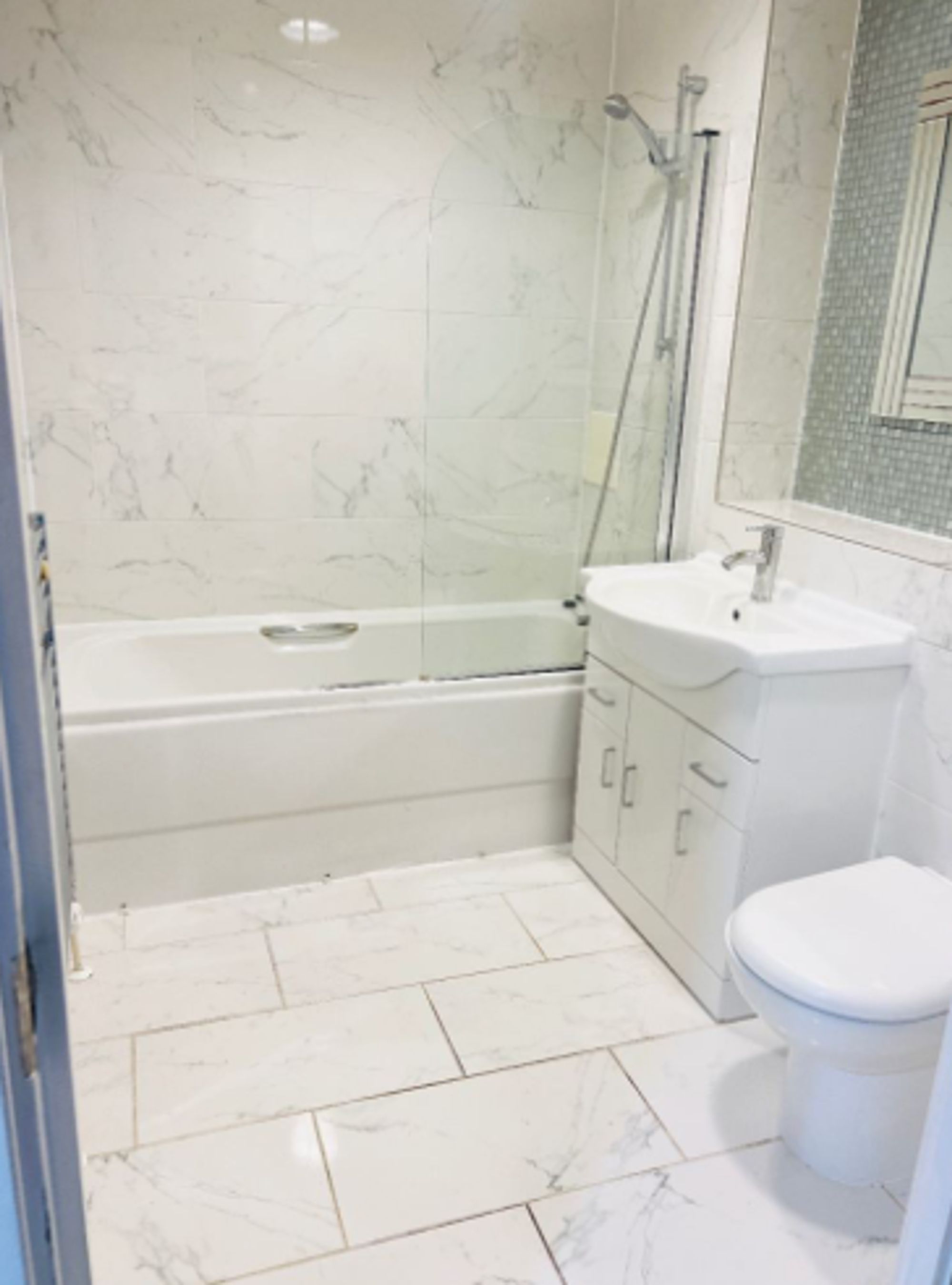 Flat Innes Yard in Greater London