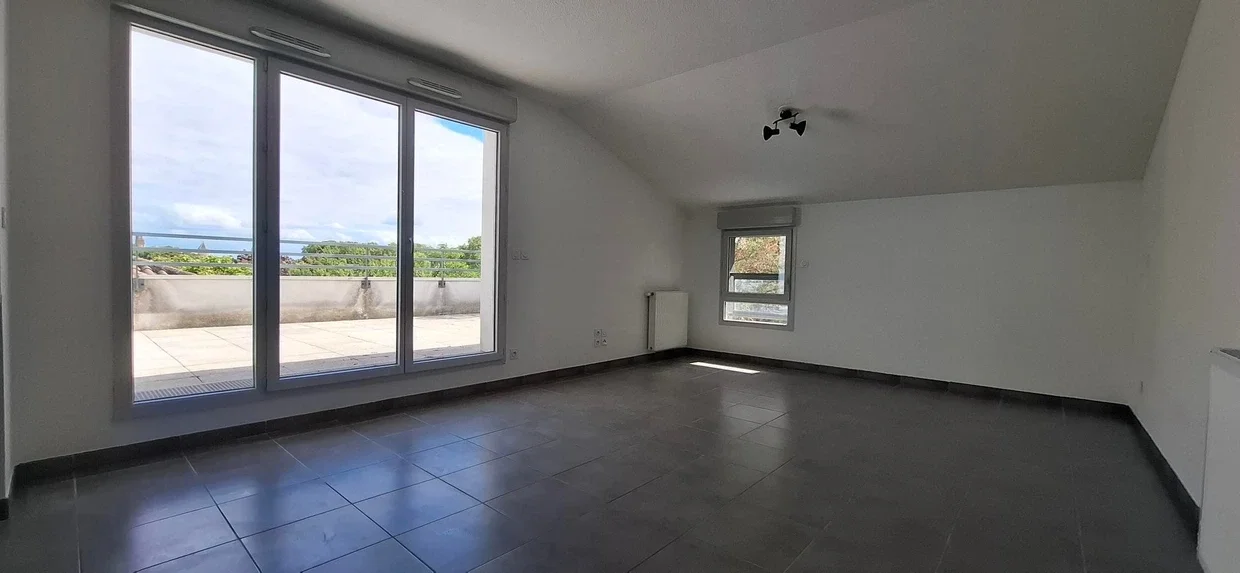 Flat Route de Paris in Saint-Jory