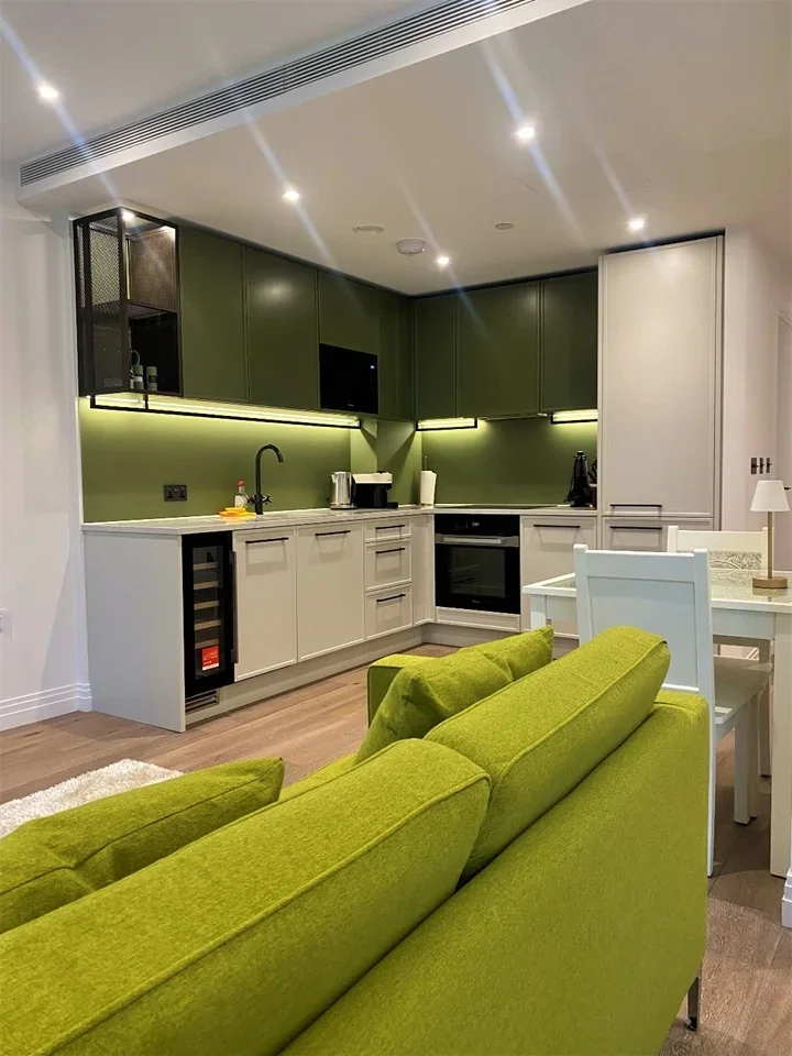 Flat Thurstan Street in Greater London