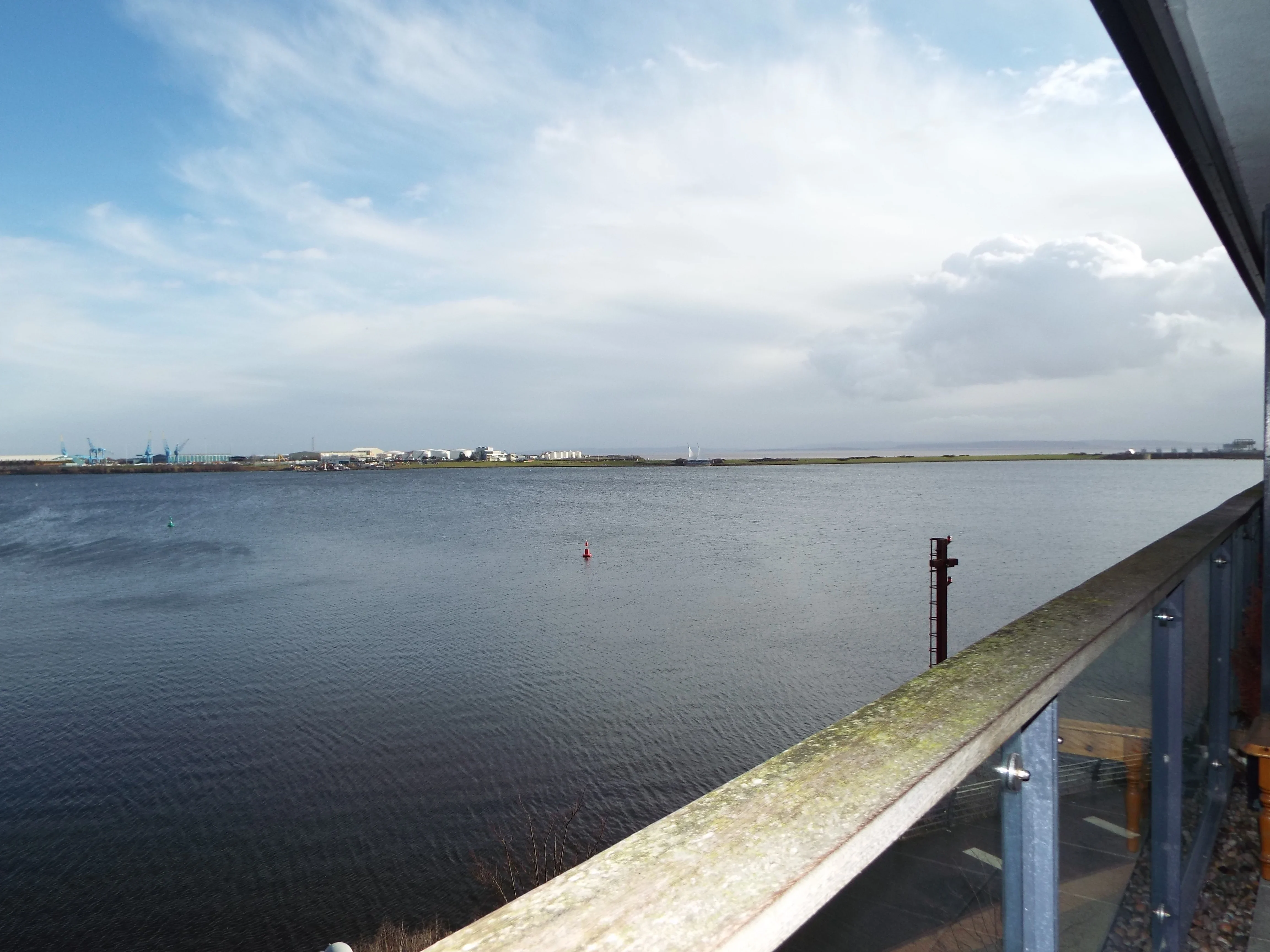 Flat Butetown Link in Cardiff