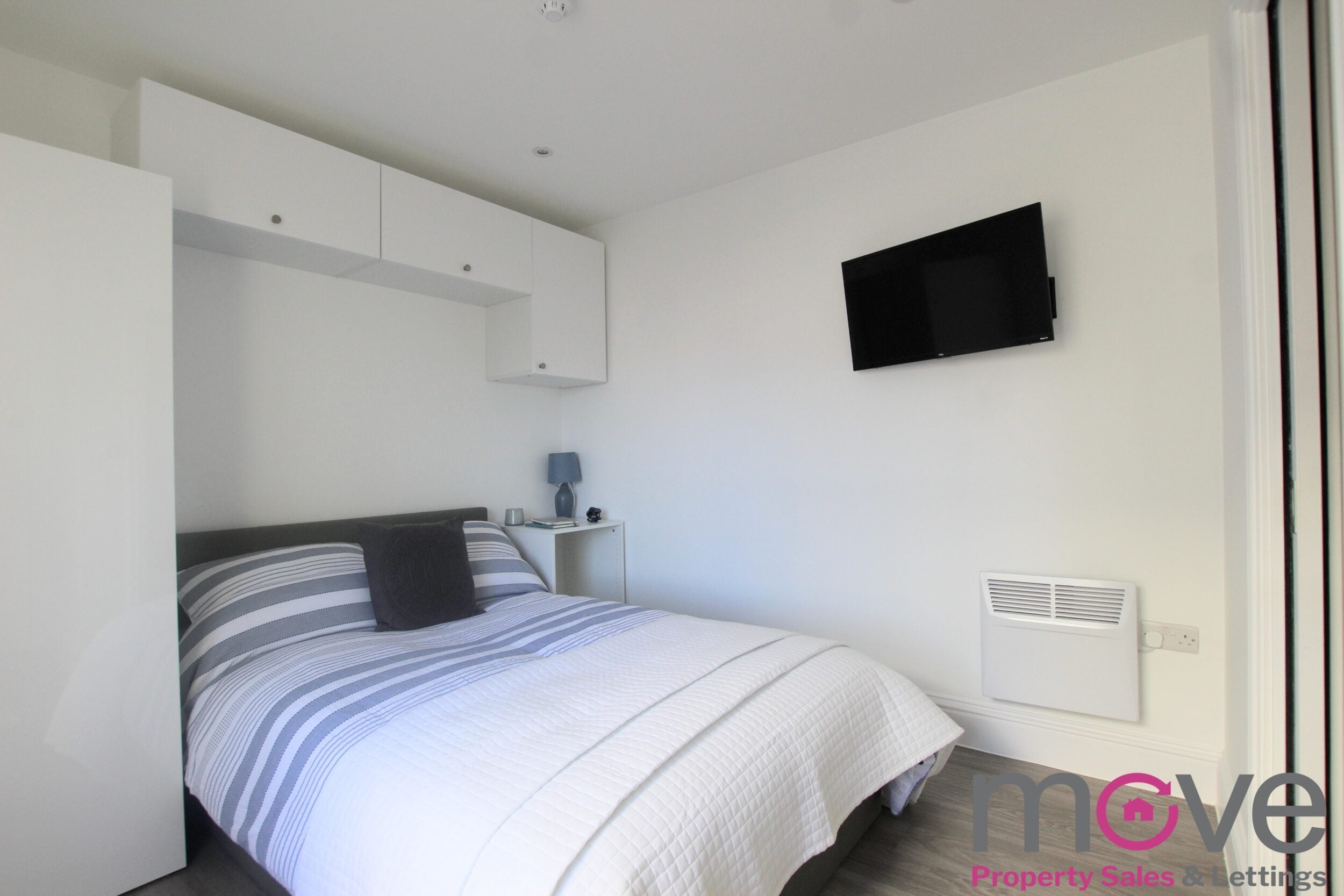 Room Hewlett Road in Cheltenham