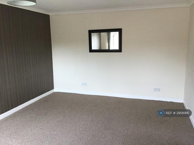 House Maclean Place in East Kilbride