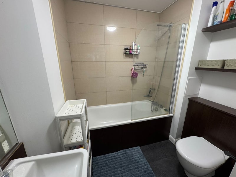 Room Mare Street in Greater London