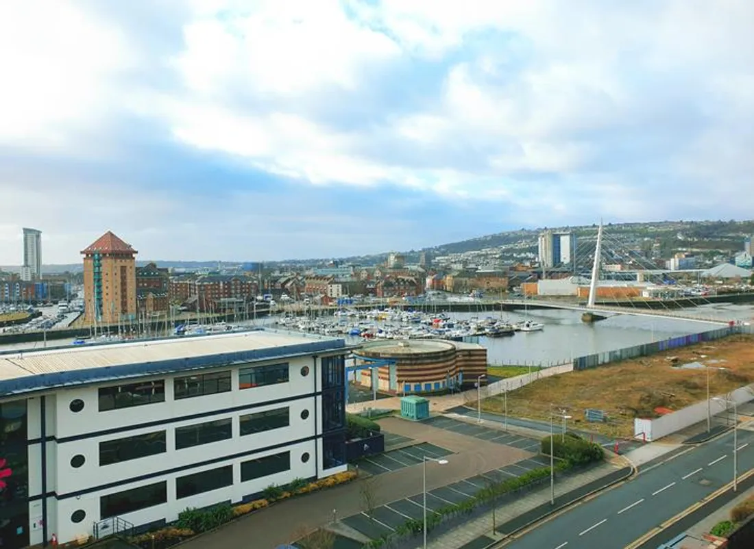 Flat King's Road in Swansea