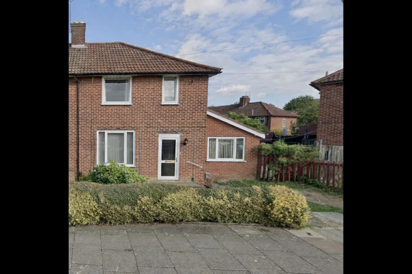 Flat Westcott Crescent in Greater London