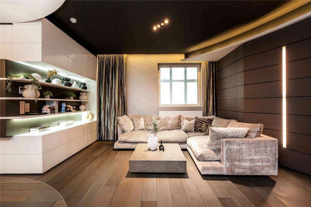 Flat North Row in City of Westminster