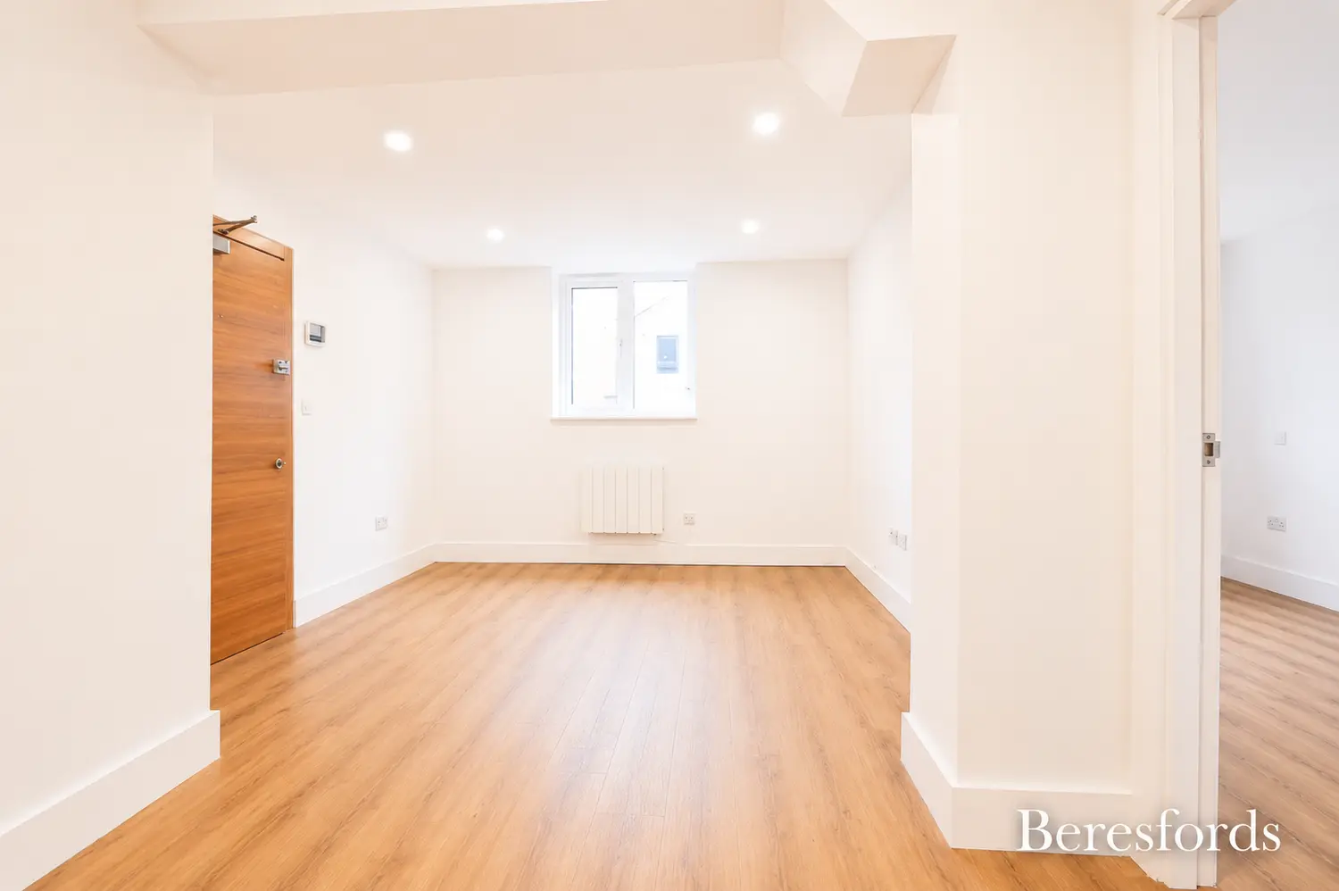 Flat Haslers Lane in Uttlesford
