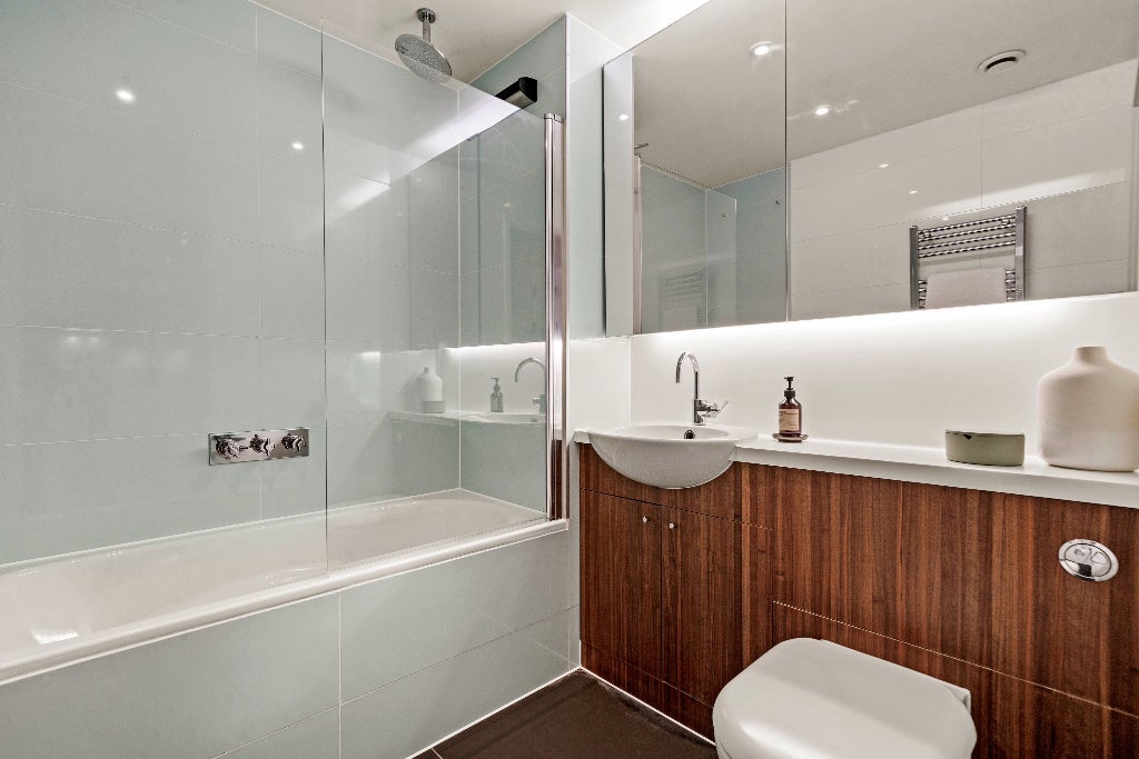Flat Celebration Avenue in Greater London