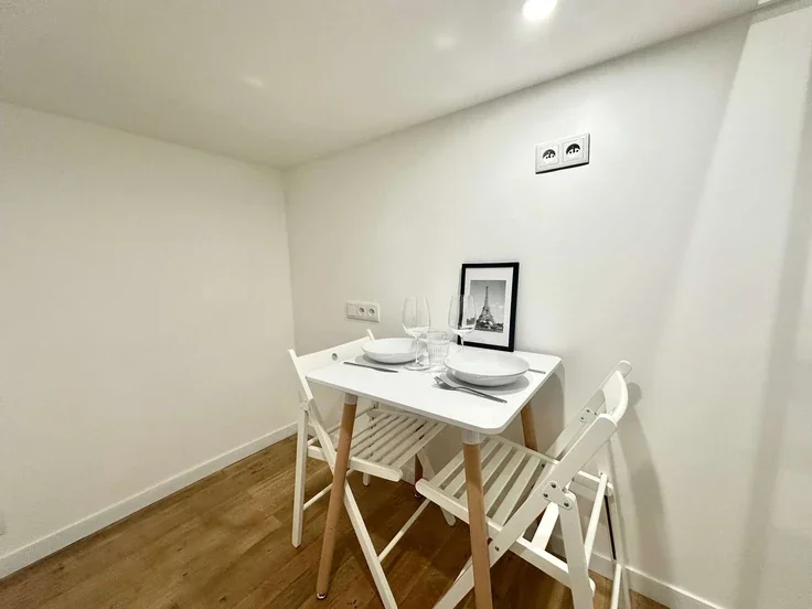 Flat Passage Cardinet in Paris