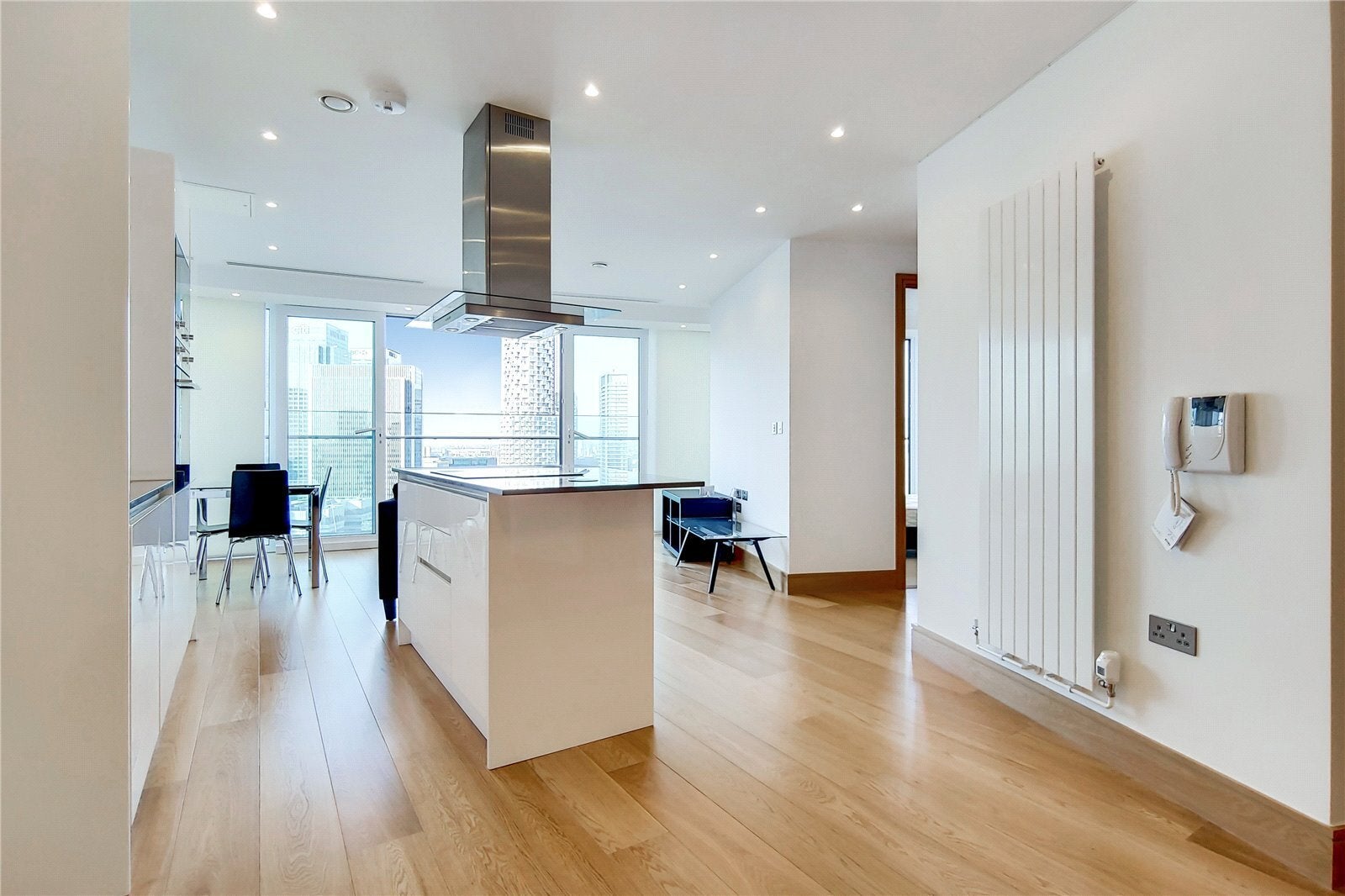 Flat Alexia Square in Greater London