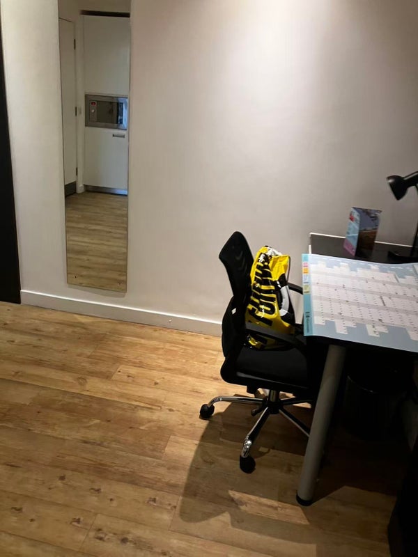 Room Camley Street in Greater London
