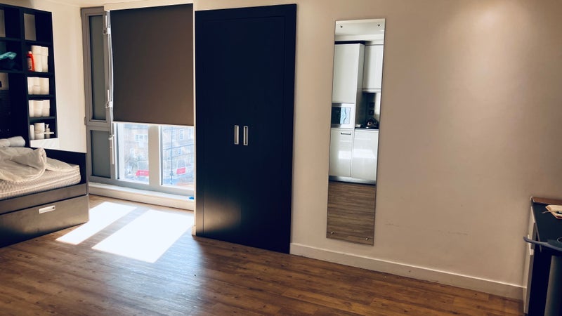 Room Camley Street in Greater London