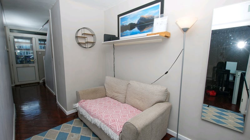 Room Whitmore Road in Greater London