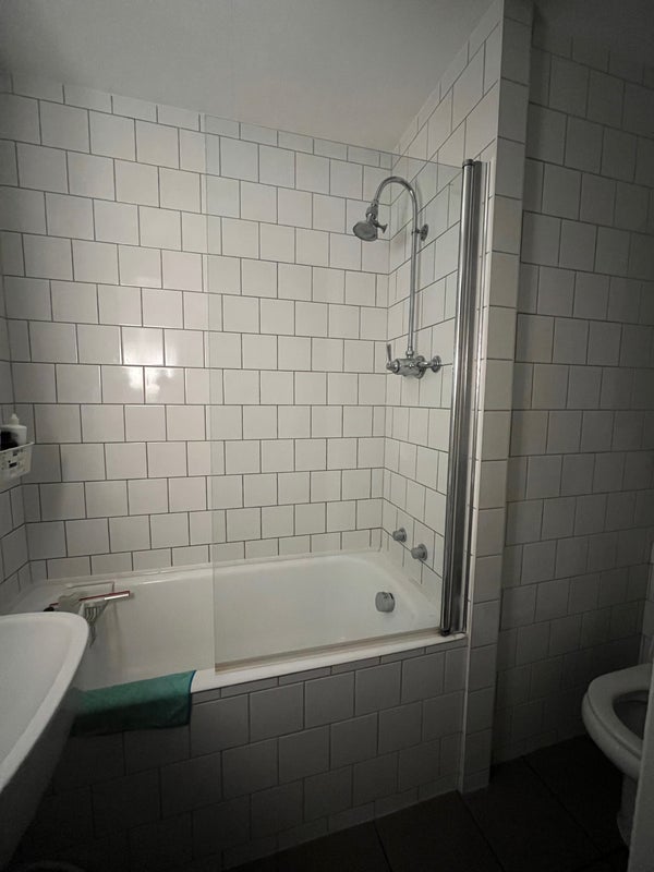 Room Old Montague Street in Greater London