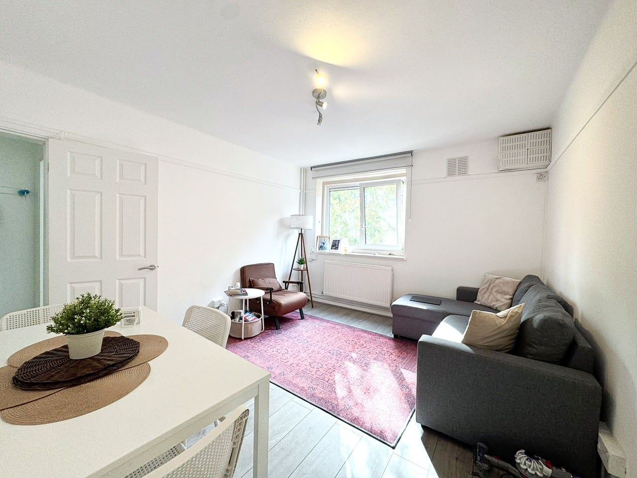 Flat Wynyatt Street in Greater London