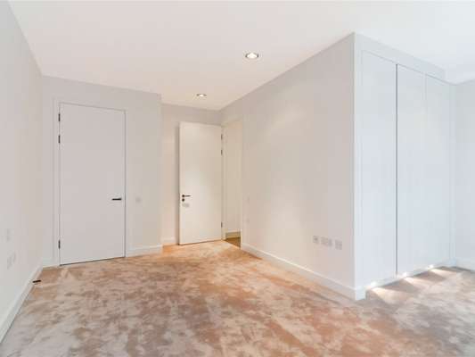 Flat Clapham Common North Side in Greater London