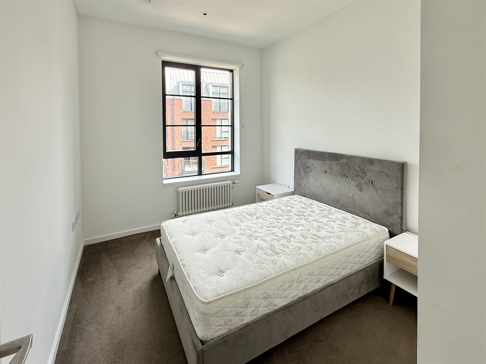 Flat Orchard Place in Greater London